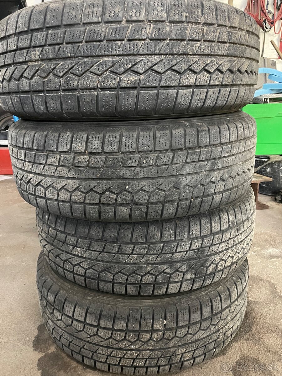 205/70 R15