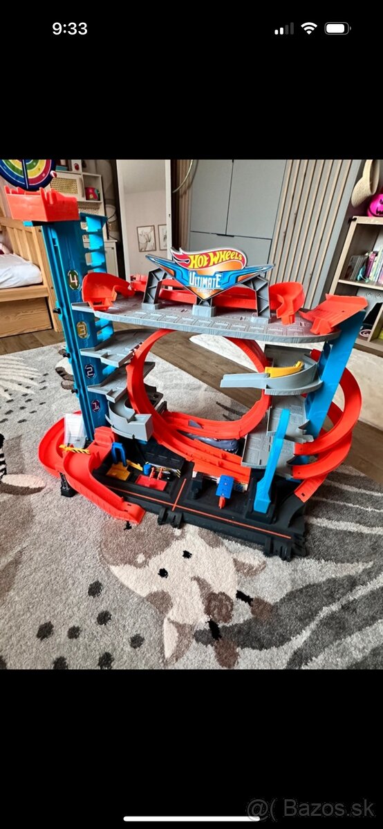 Hot Wheels garage parts