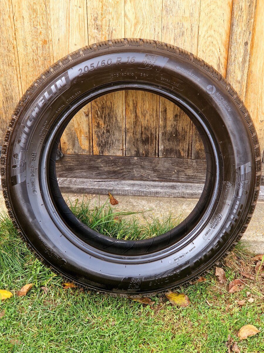 1x zimná pneumatika Michelin 205/60 R16 Alpine 6 XL 96H