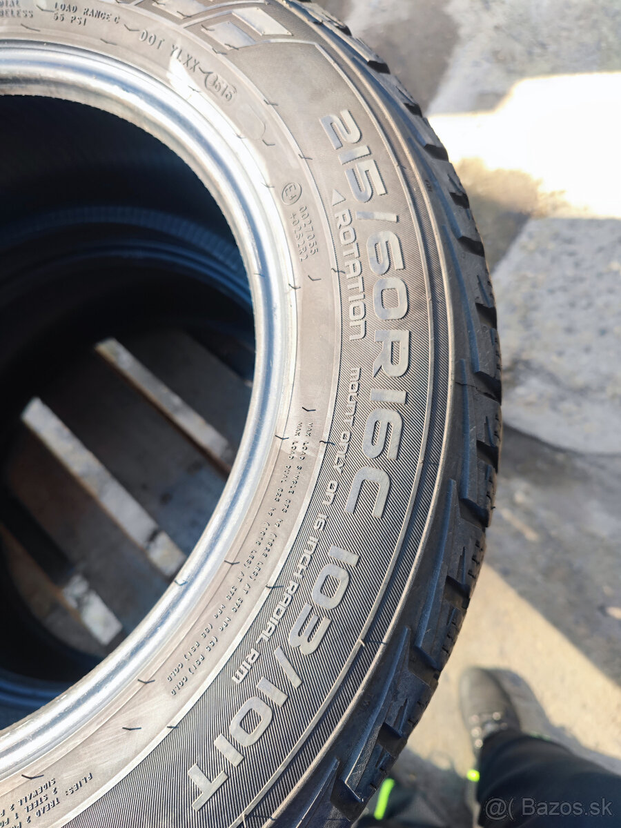 Predám zimné pneu. 215/60R16C