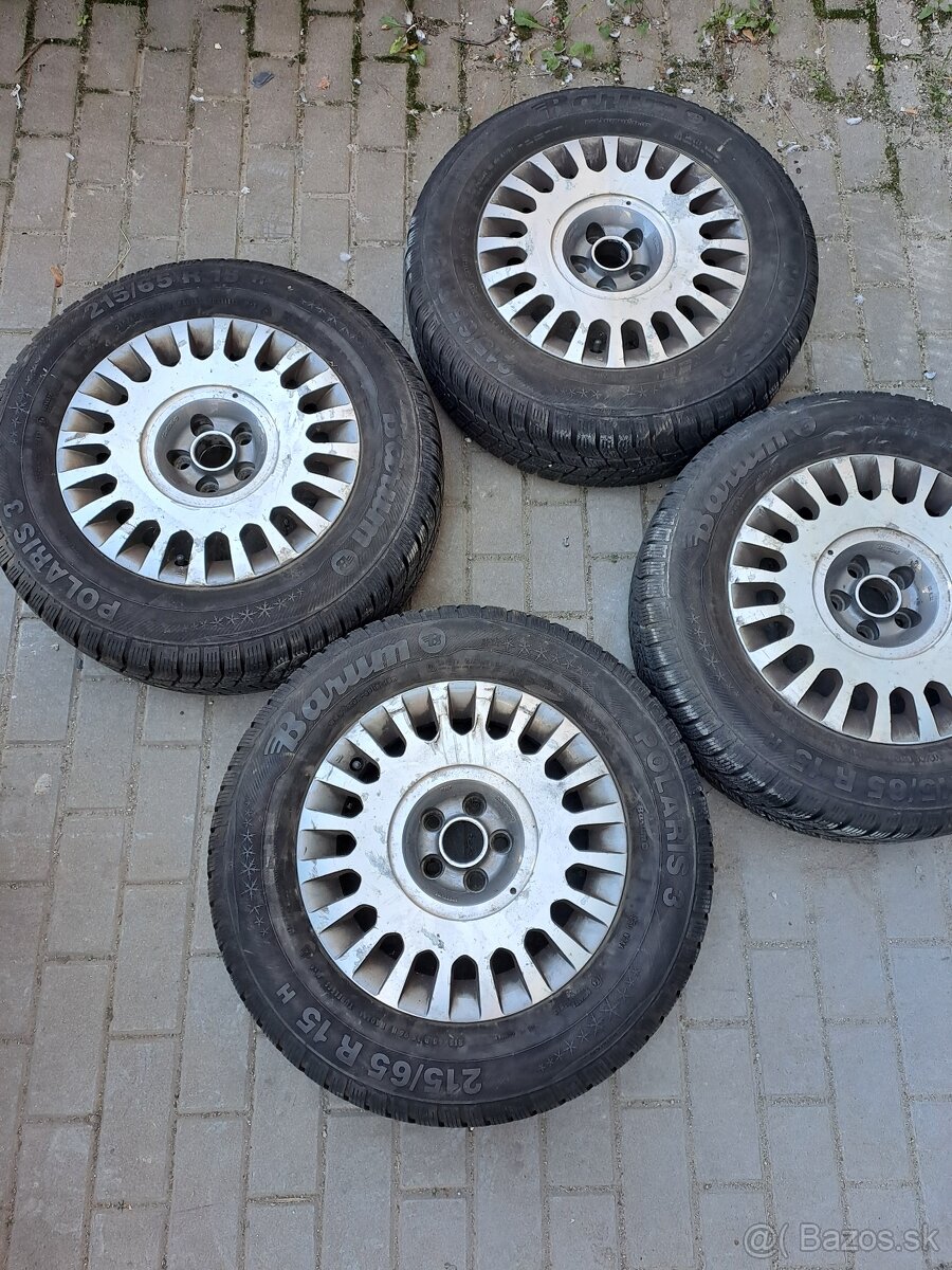 Zimne pneu. na elektónoch 215/65 R15