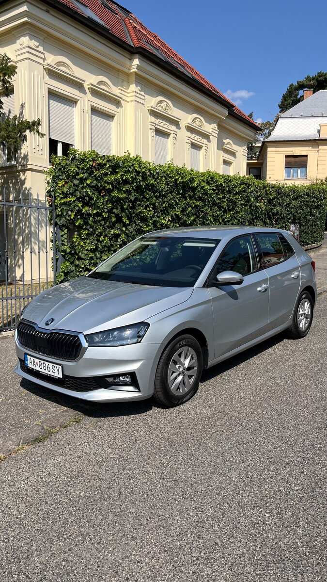 Prenajom Autopozicovna SKODA FABIA DRIVE PLUS