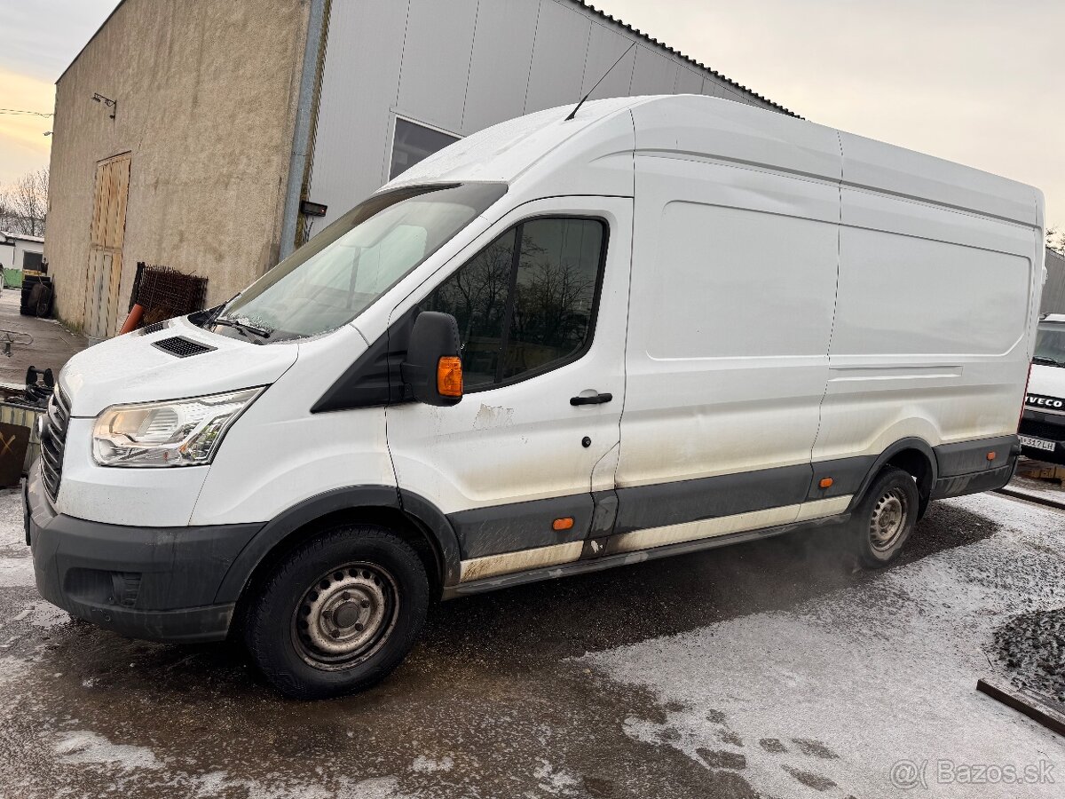 Ford transit maxi