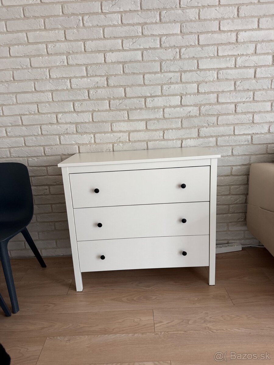 Komoda Ikea Hemnes