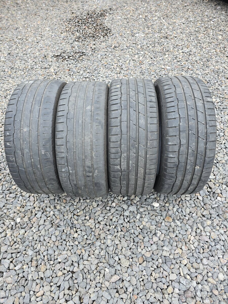 Predam letne pneu 235/45 r18 Hankook DOT22