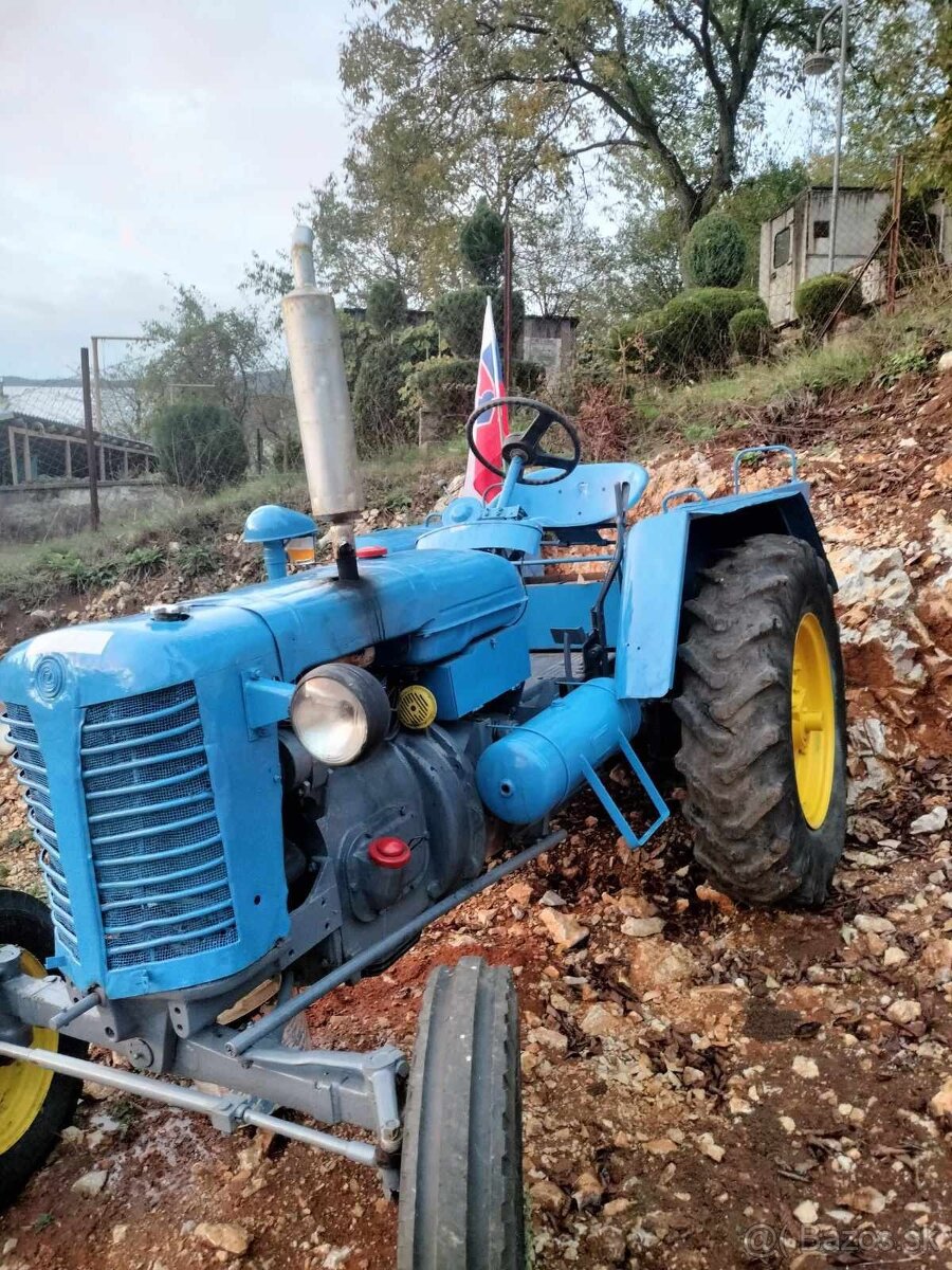 Zetor 25