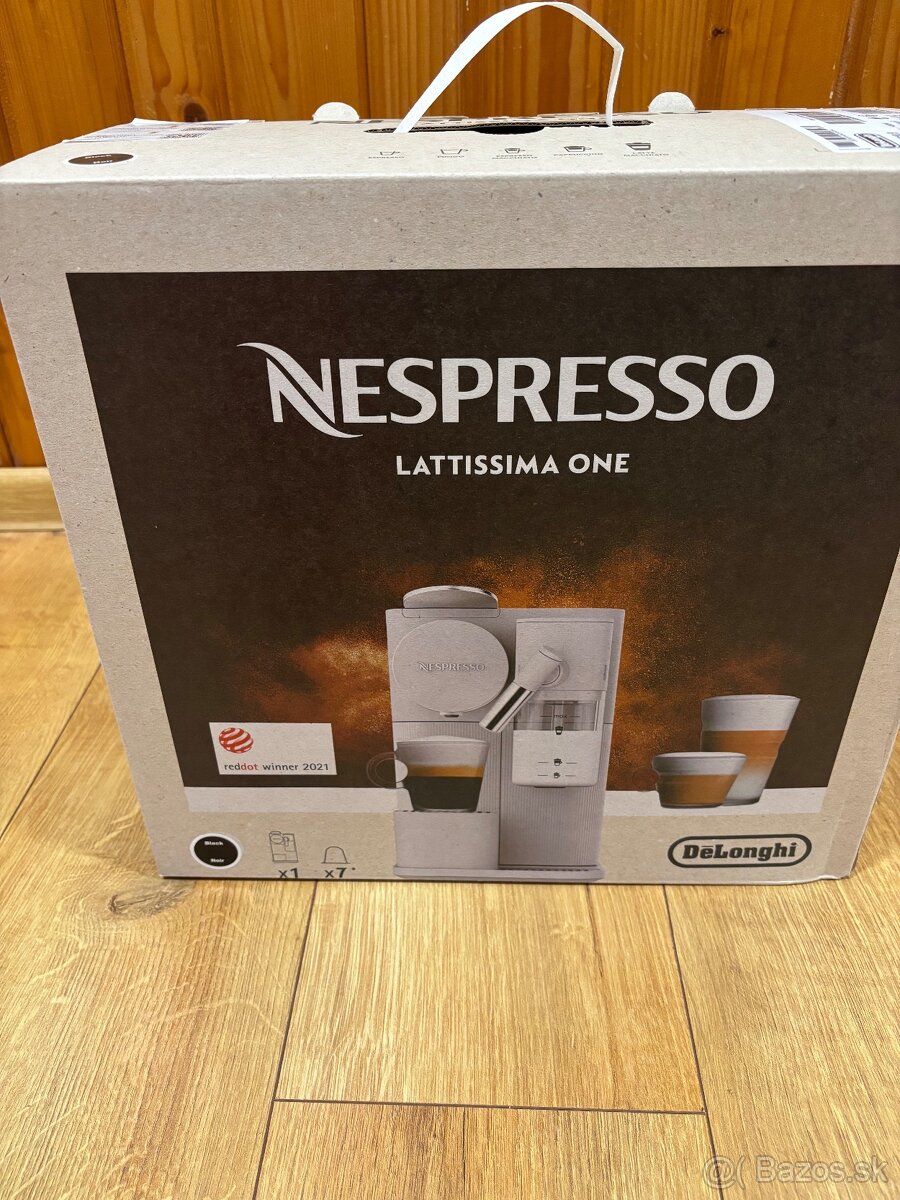 nespressso kapsulovy kavovar - cierny