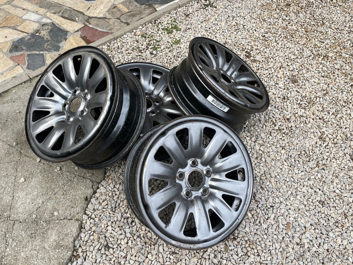 5x112r16 PLECHACE OCTAVIA3 -