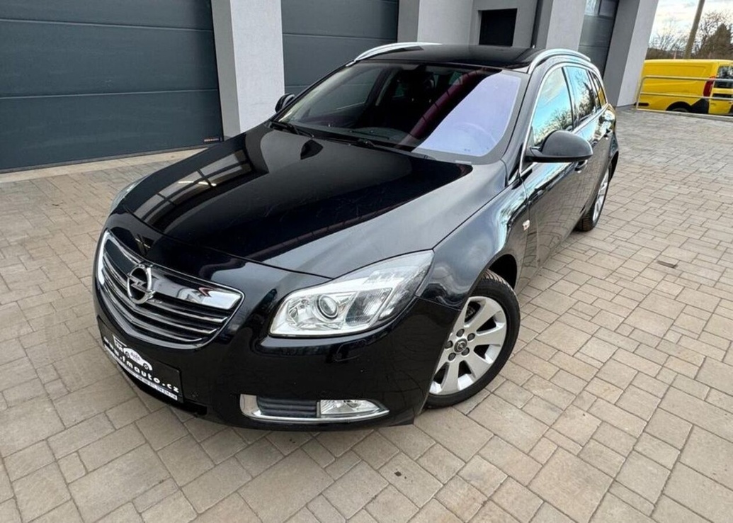 Opel Insignia 2.0 CDTi Sports Tourer nafta manuál 118 kw