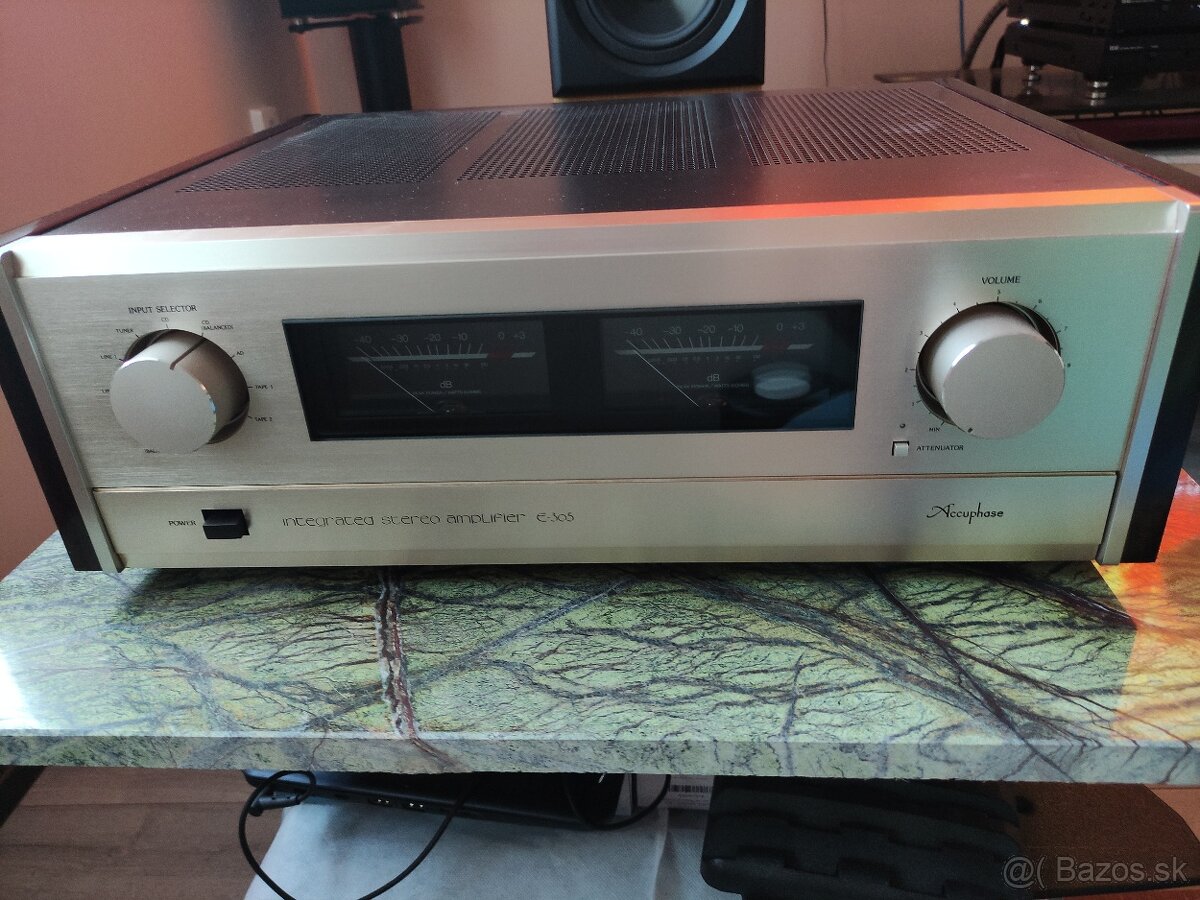 Accuphase E-305 high end zosilňovač