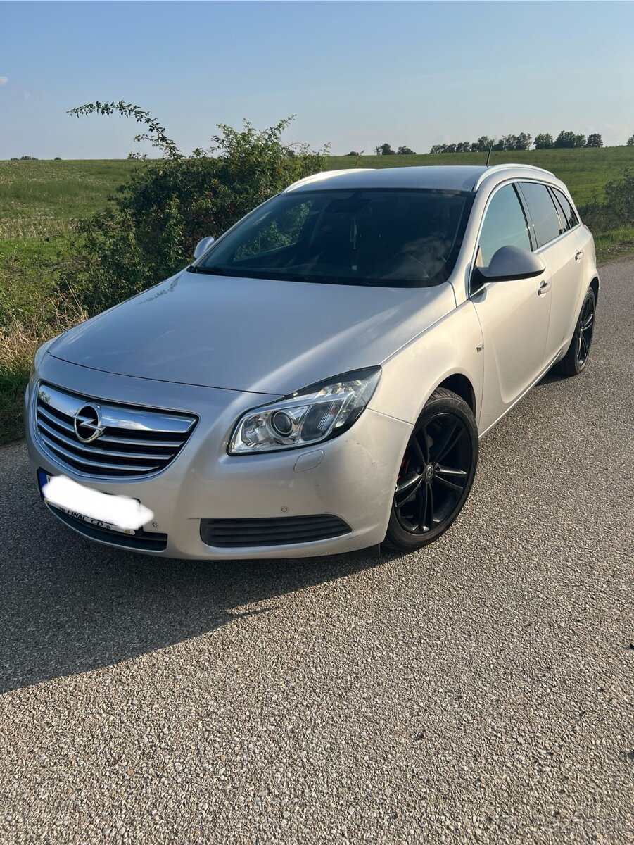 Opel Insignia ST  2.0 CDTI