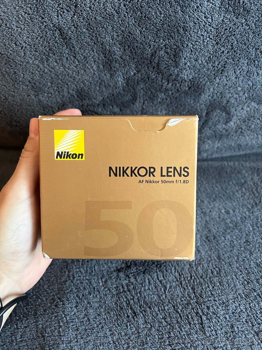 Nikon Nikkor Lens