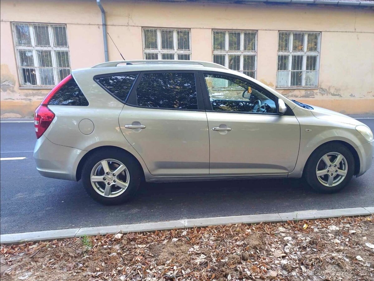 Predám Kia Ceed Combi 1.6 Crdi 85kw Diesel r.v.2008