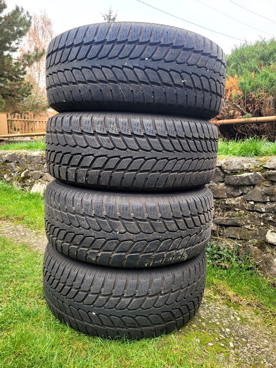 275/60 R17 GT Radial