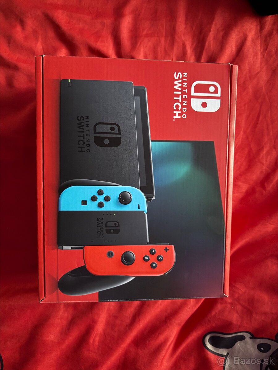 Nintendo Switch – Neon Red & Blue Joy-Con