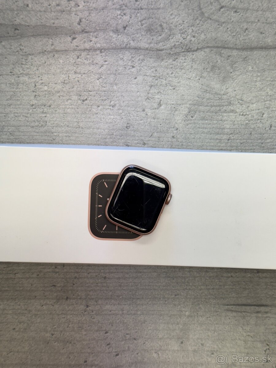 Apple Watch Series 5 40mm Gold