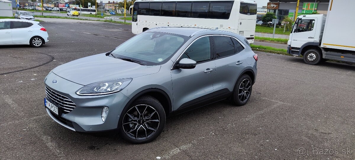 Kuga 2.0 TDCI 4x4 140kw 18.000km diesel