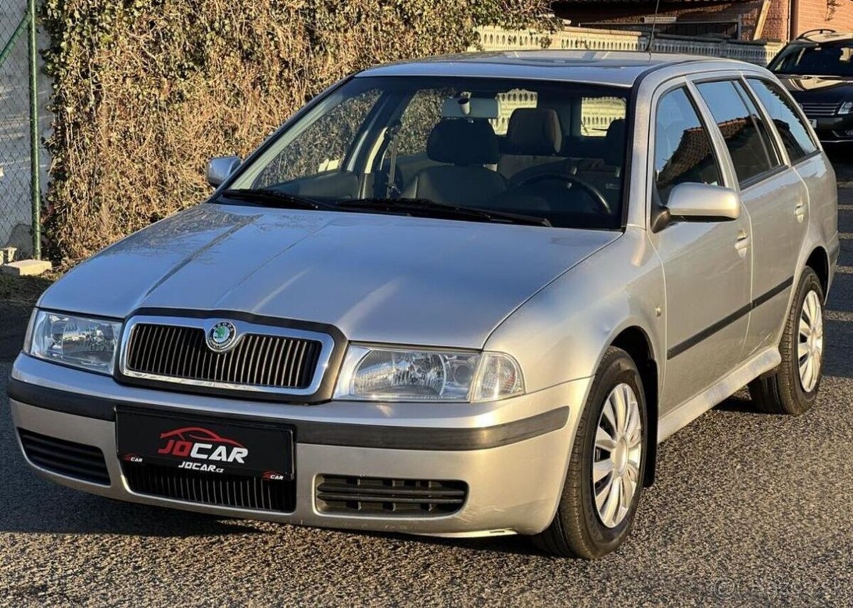 Škoda Octavia 1.6i 75kw KLIMA KOUPENO V ČR benzín 75 kw