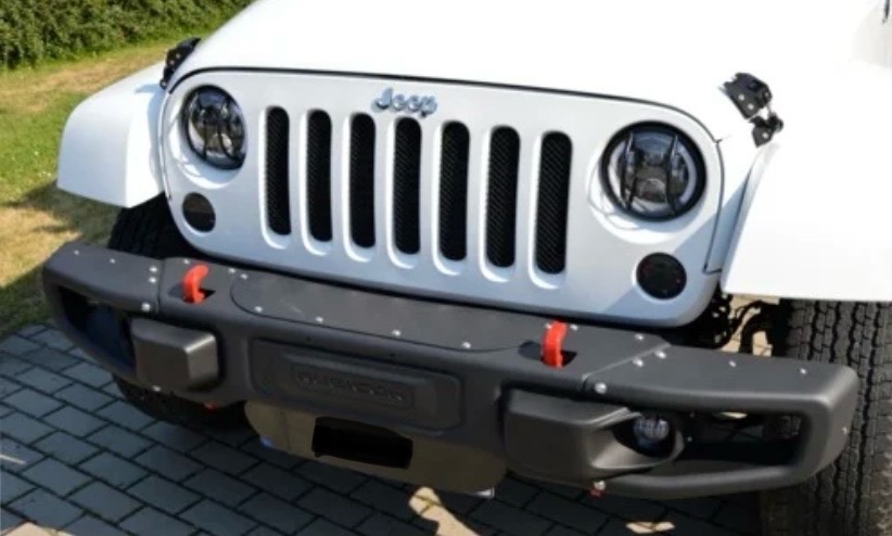 Predny naraznik a bocne naslapy Jeep Wrangler 2007 - 2018