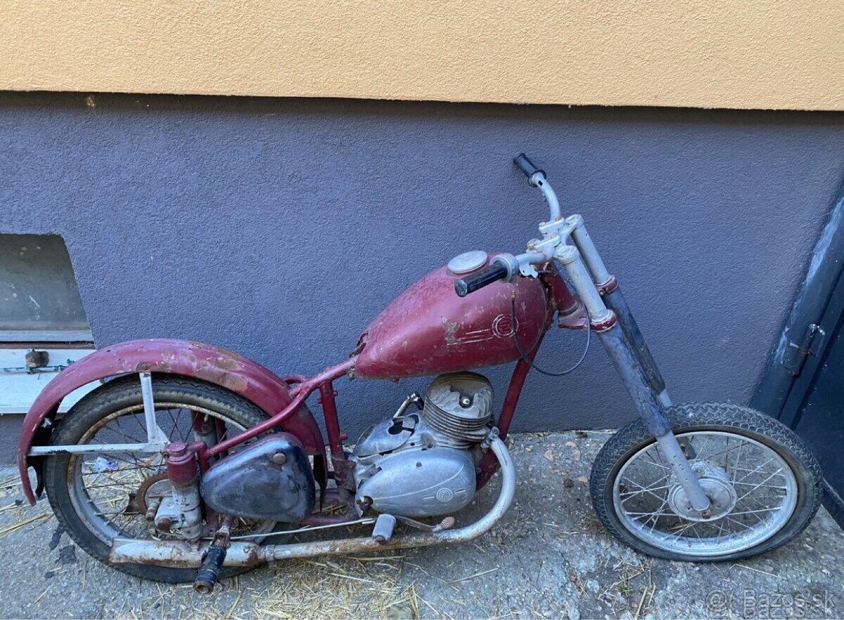 Predam Jawa / CZ 125 C / 150 C - odpruzena verzia