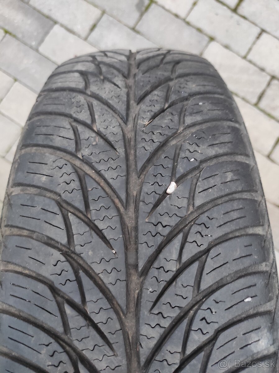 Predám dve zimné pneu Matador 185/65R15