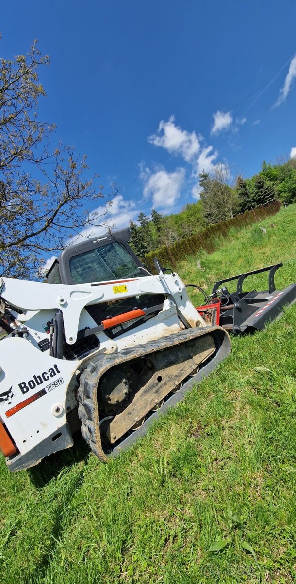 Bobcat T650 pásový čelný nakladač