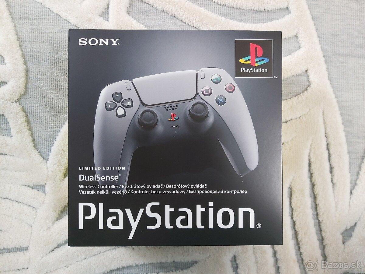 PS5 DualSense 30th Anniversary Limited Edition