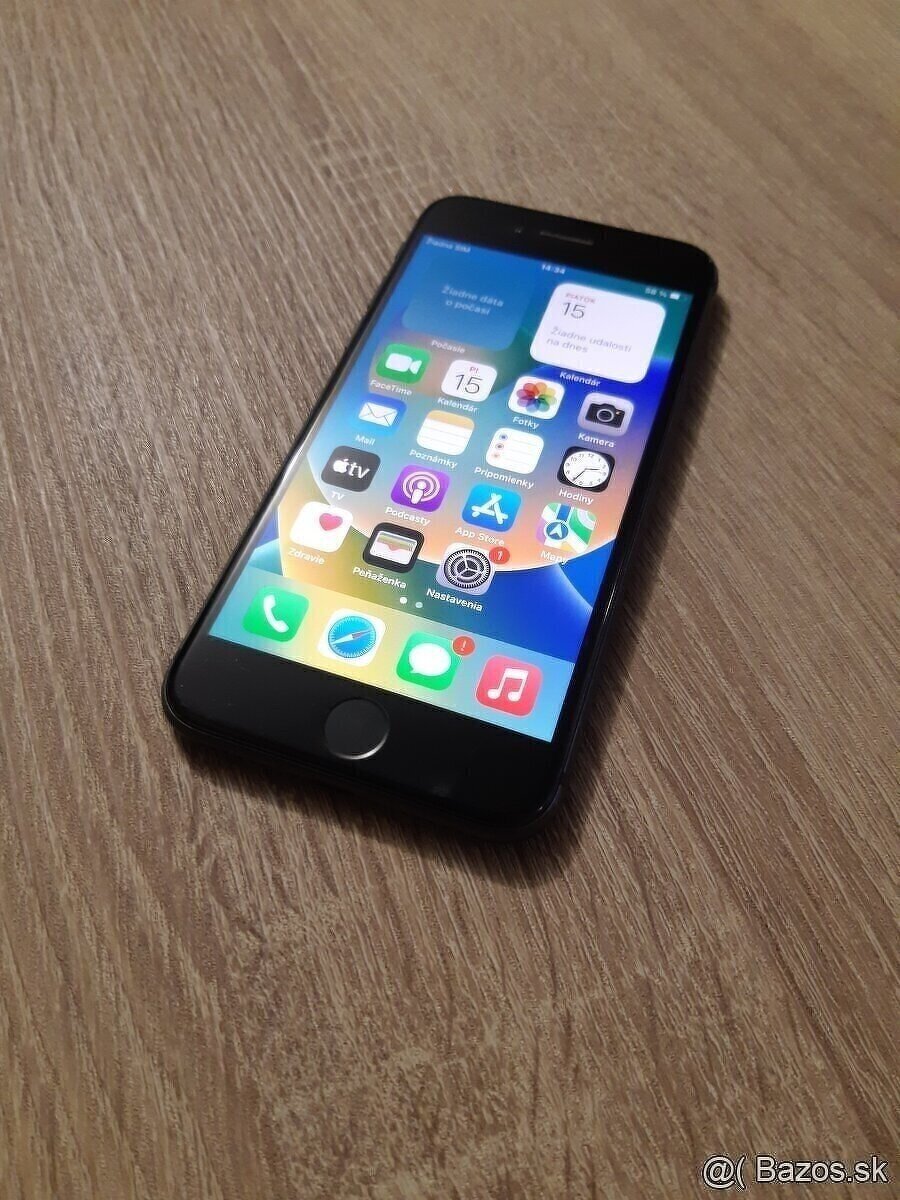 iPhone 8 / 64GB čierny TOP stav