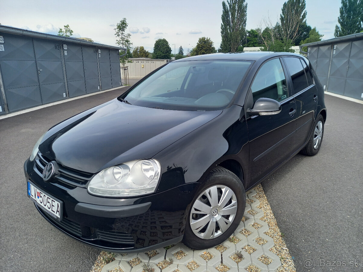 VOLKSWAGEN GOLF 1.4 benzín