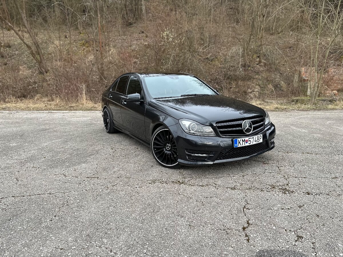 Mercedes-Benz C350 CGI BlueEfficiency 225kw