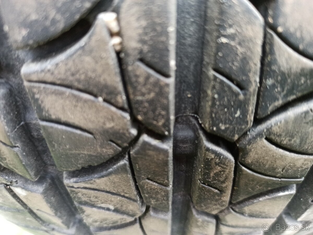 Predám letné pneu 205/65 R16C