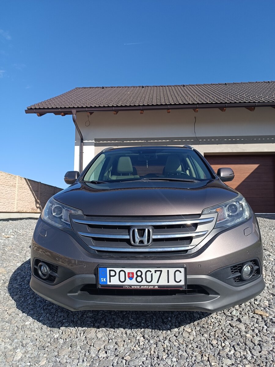 Predam Hondu Cr-v 2.2 i-DTEC EXEKUTIVE 4WD