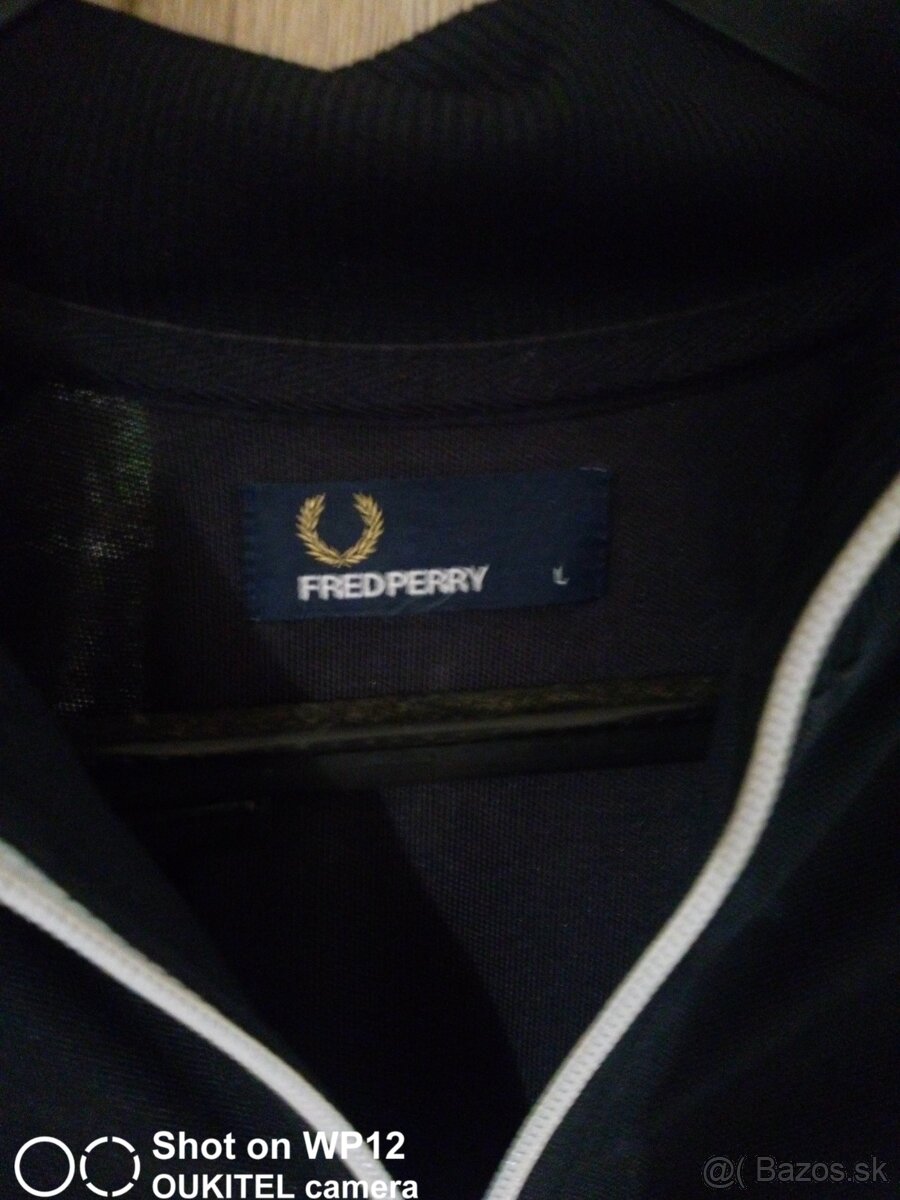 Fred Perry mikina