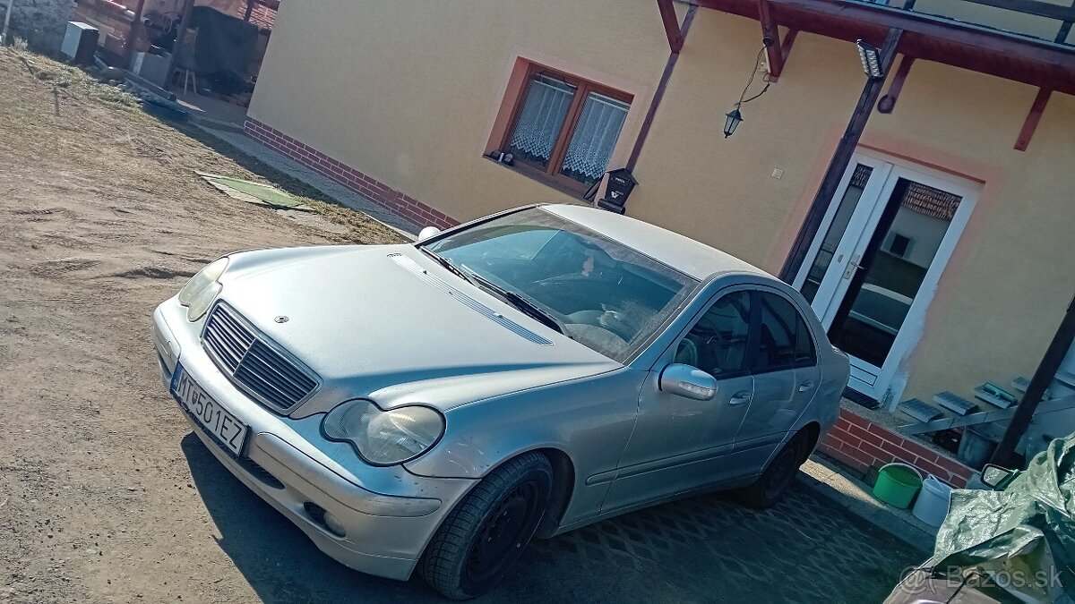 Mercedes c 1.8T benzín  w203 nová stk,em