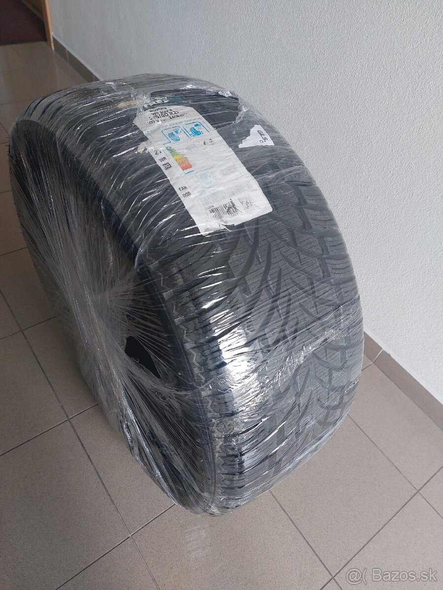 1x zimná pneu 275/40R21 Nokian