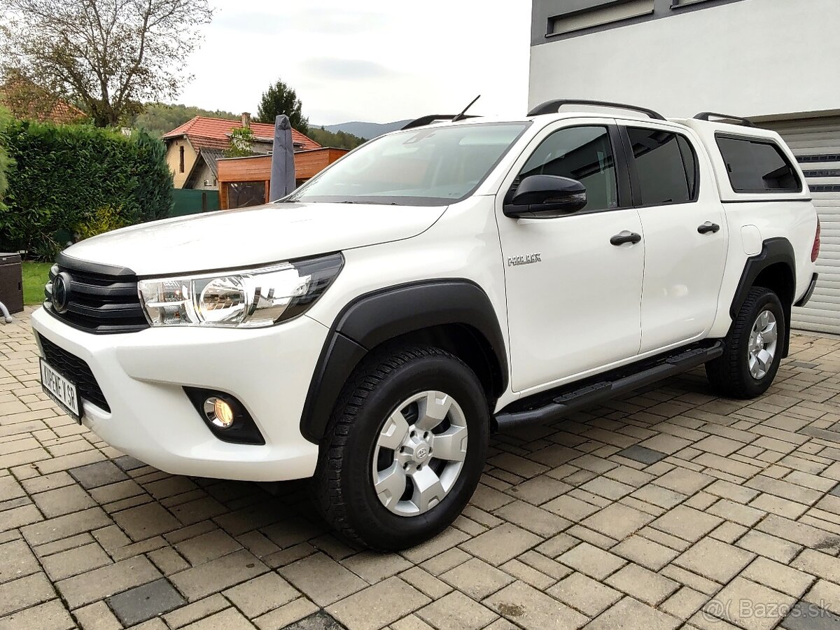 Toyota Hilux DC 2.4 I D-4D Active 4x4