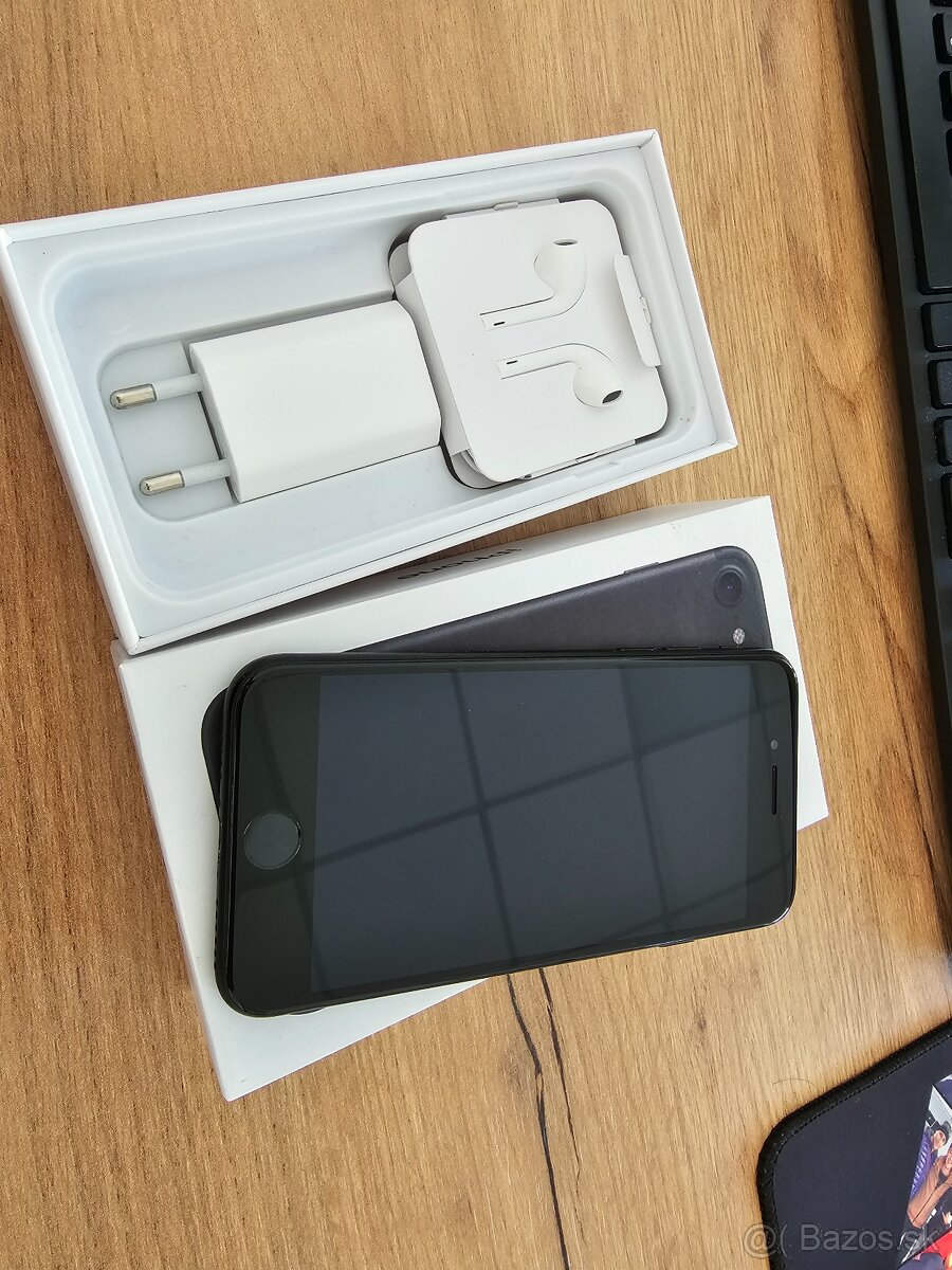 Apple iPhone 7 - 32GB -  Nedá sa zapnúť