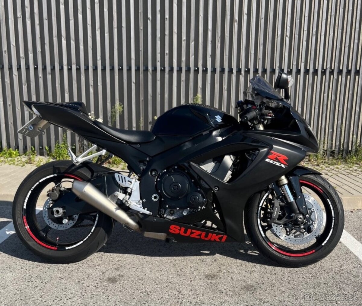 SUZUKI GSX-R 600 K7