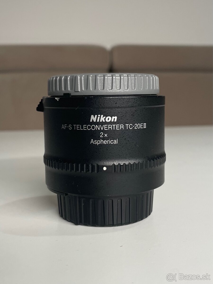 Nikon TC-20E III AF-S Telekonvertor 2,0x