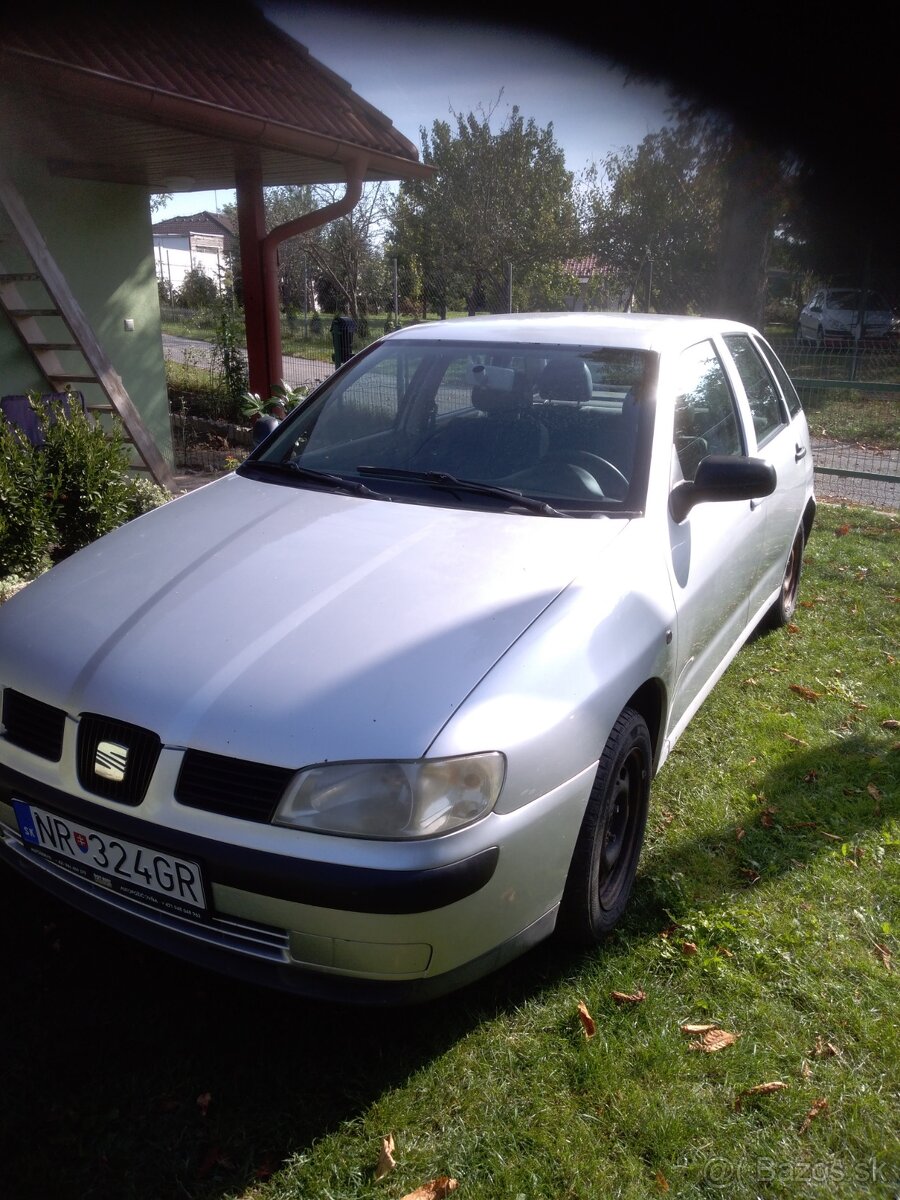 Pneu Golf,elektróny Seat Ibiza.