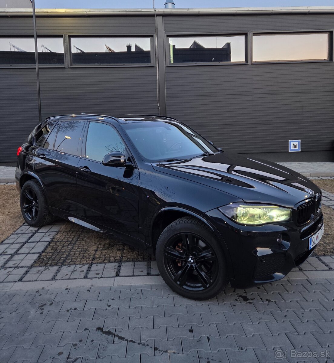 BMW X5 40D Carbon Schwarz