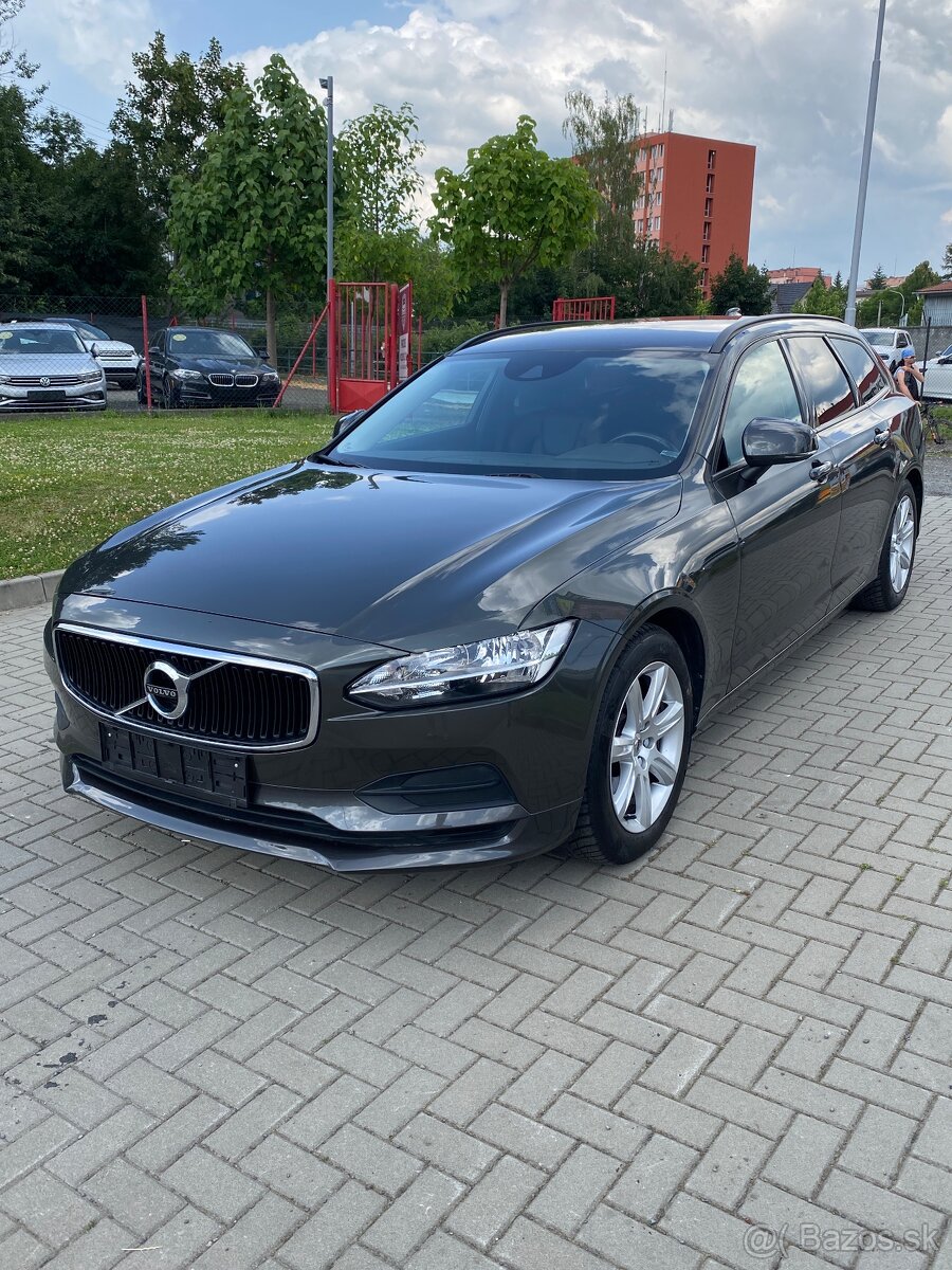 Volvo V90 AWD D4 2.0 140kw—automat—kůže—ACC—