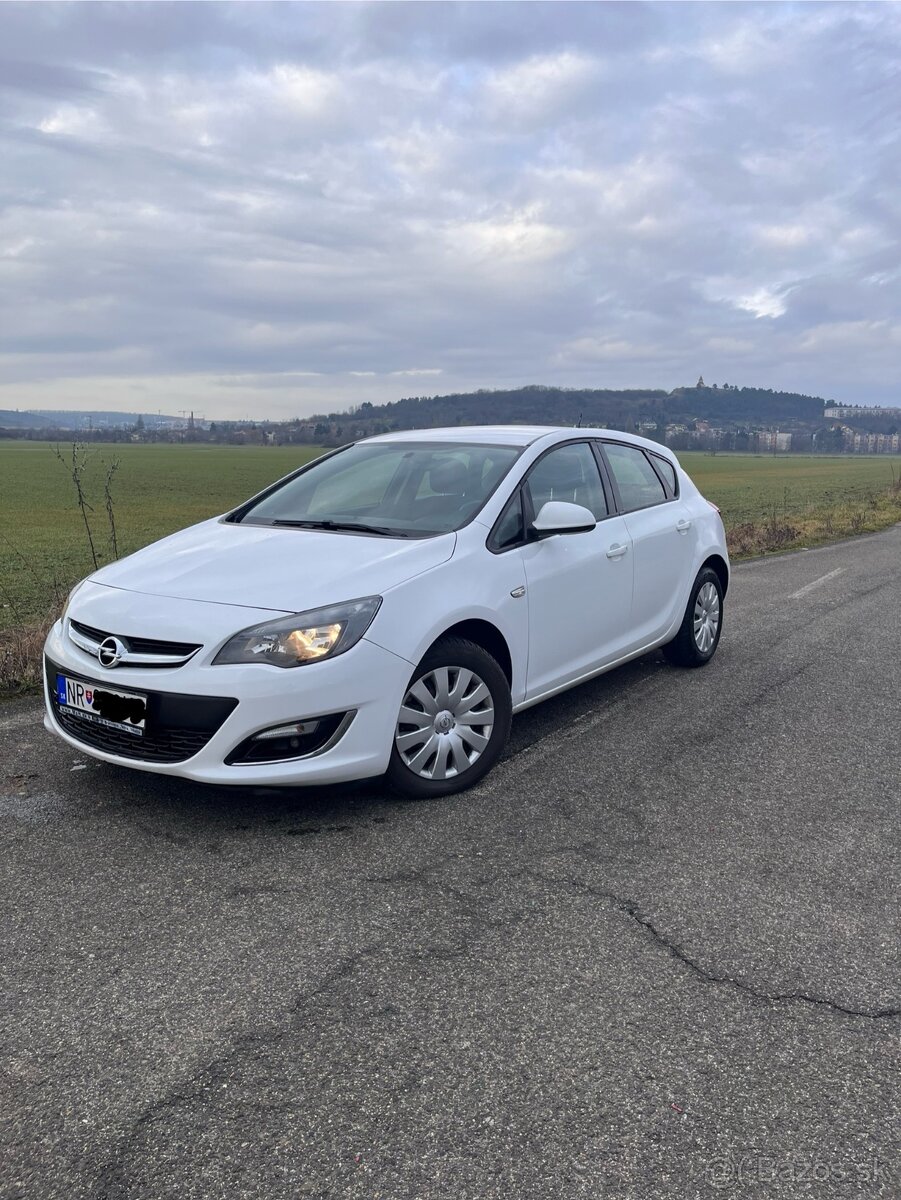 OPEL Astra J 2013 74kw 146000 100hp hatchback