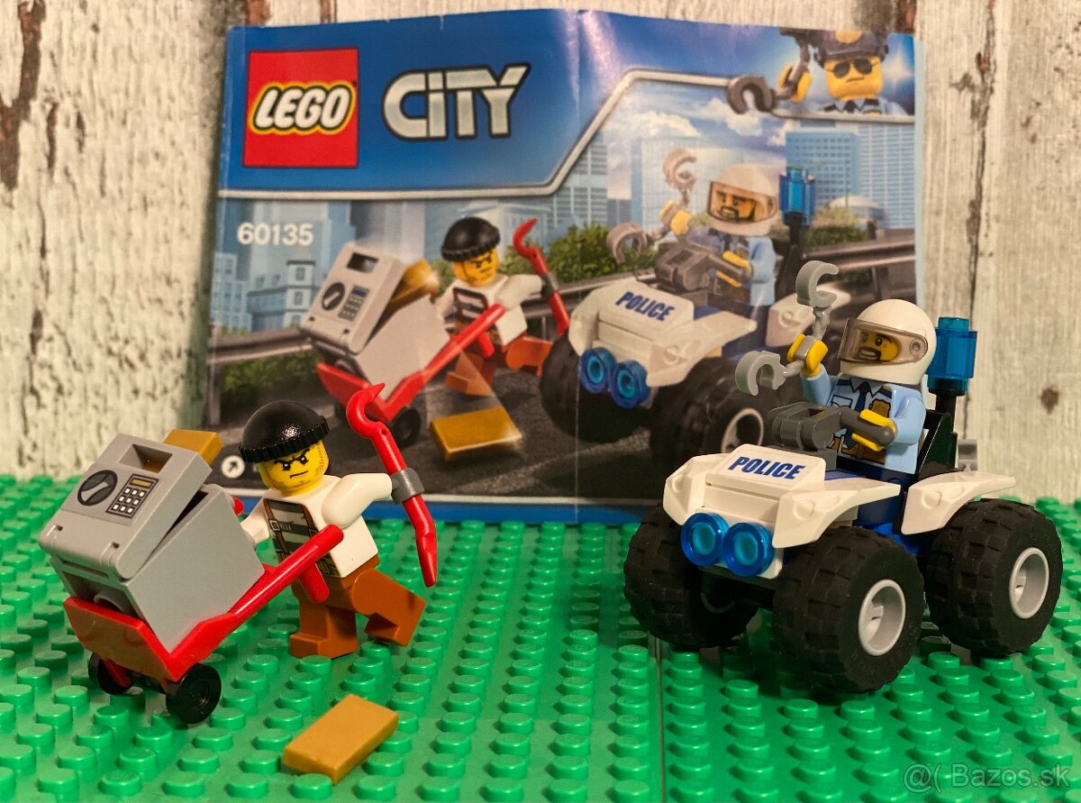 LEGO® CITY Zatknutie na štvorkolke 60135