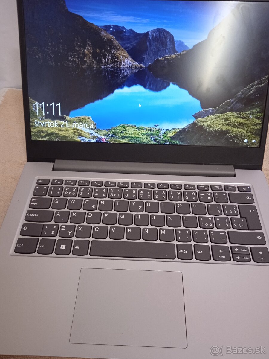 Lenovo IdeaPad 1 82GW002GCK