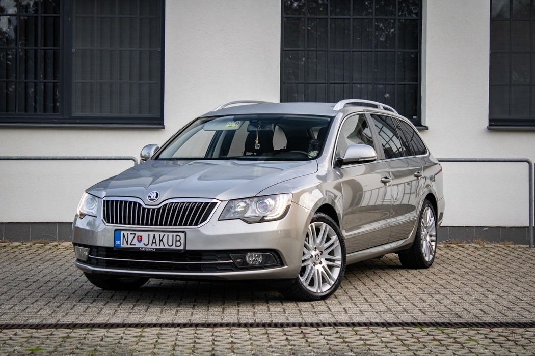 Škoda Superb Combi 1.6 TDI CR DPF Elegance DSG7