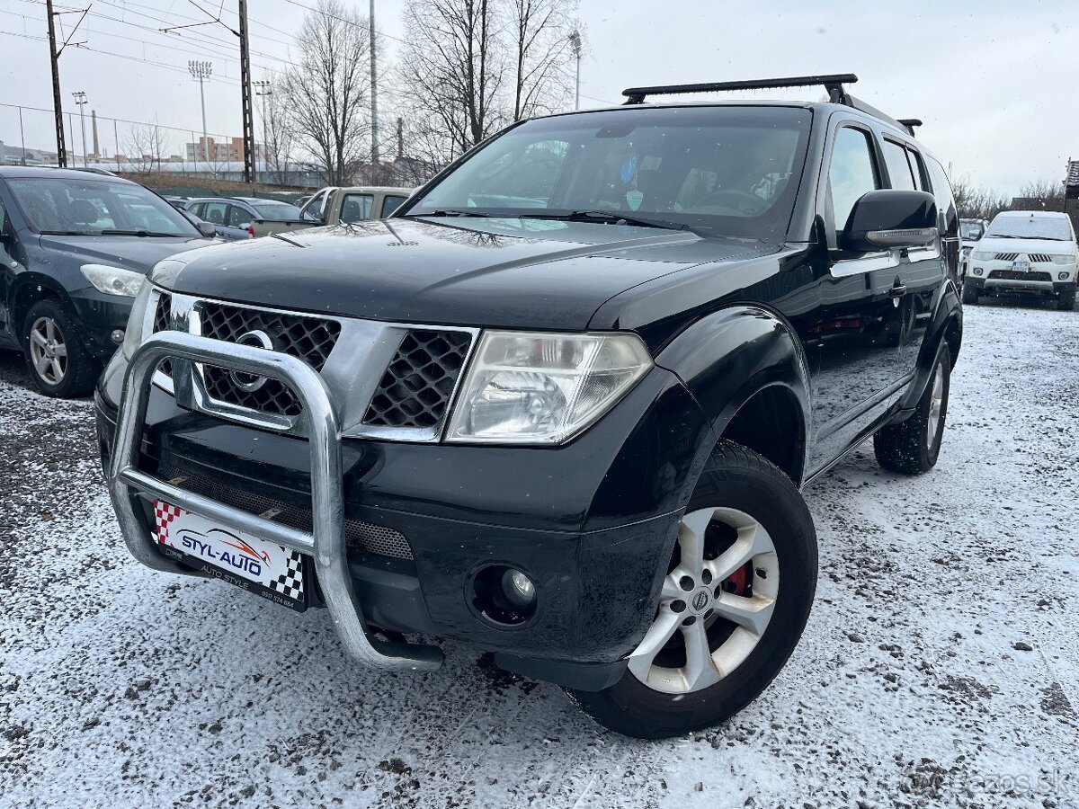 Nissan Pathfinder 2.5 dCi XEMT6