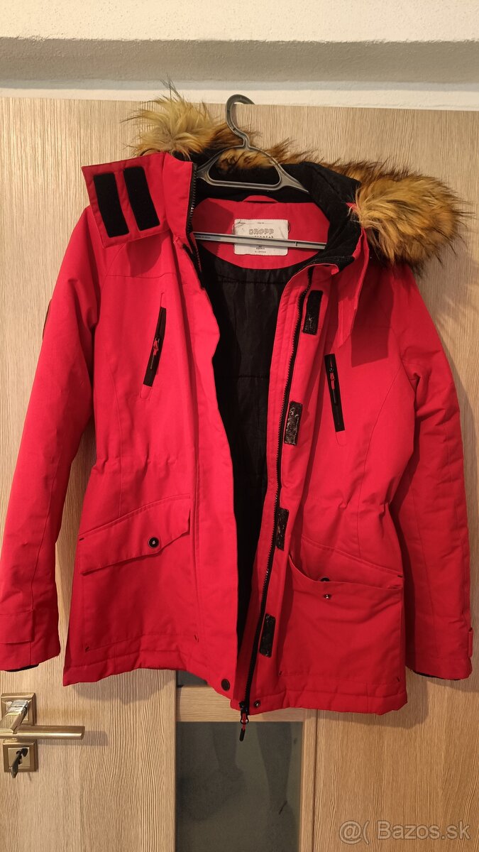 Červená zimná bunda S