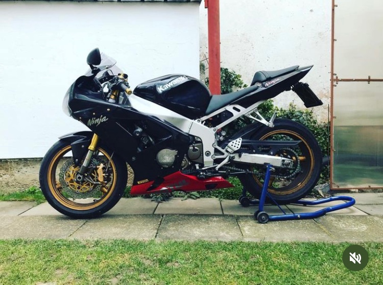 Kawasaki Ninja ZX6R 636 2003