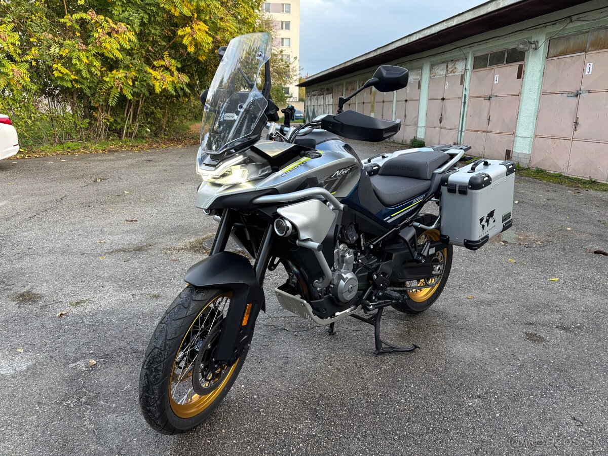 CfMoto MT800 Touring